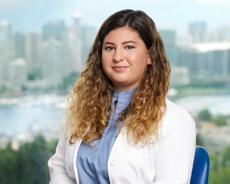 Dr. Lara Perel-Panar